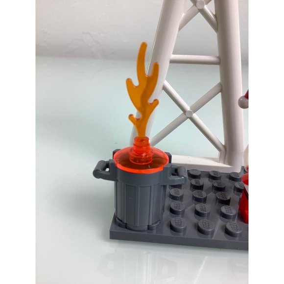 Lego Batman Harley Quinn mini figure set Harley’s Wheels of Fire figure EUC - Picture 9 of 11